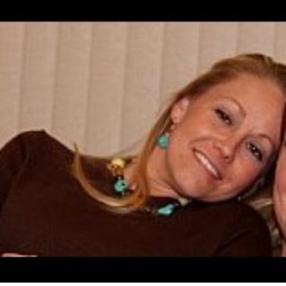 ➕Meet your Posher, Seana ➕ - Picture 5 of 7